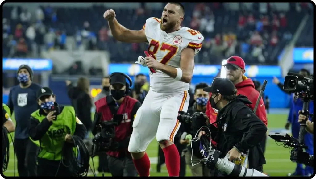 What is Travis Kelce Height and Weight